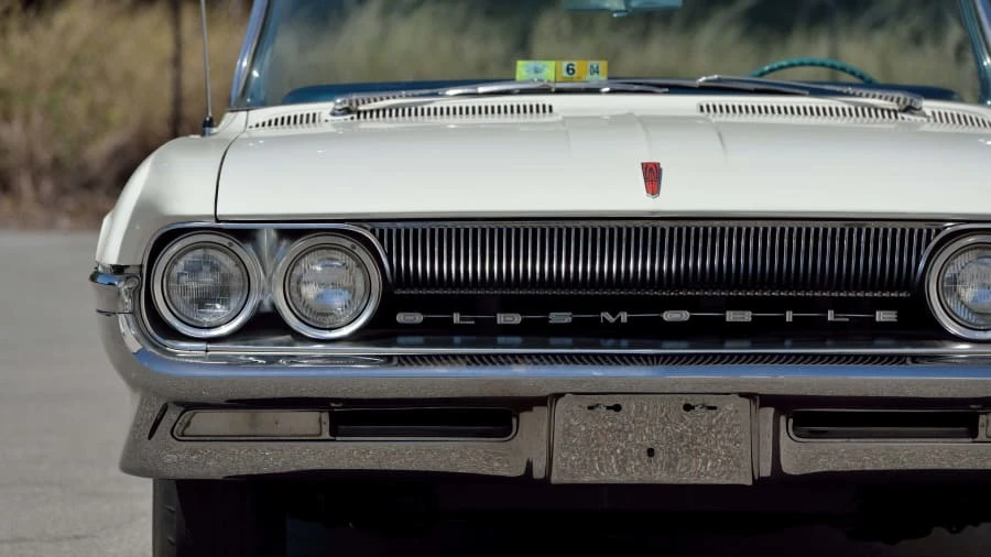 1961 Oldsmobile 88 - Image 20 of 31