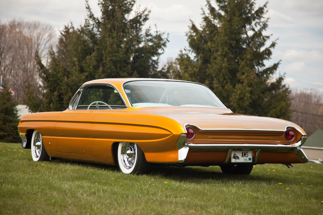 1961 Oldsmobile 88 - Image 7 of 8