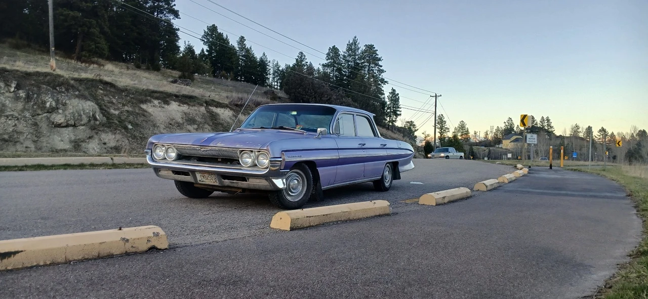 1961 Oldsmobile 88 - Image 11 of 17