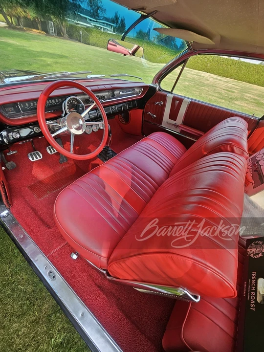 1961 Pontiac Parisienne - Image 4 of 9