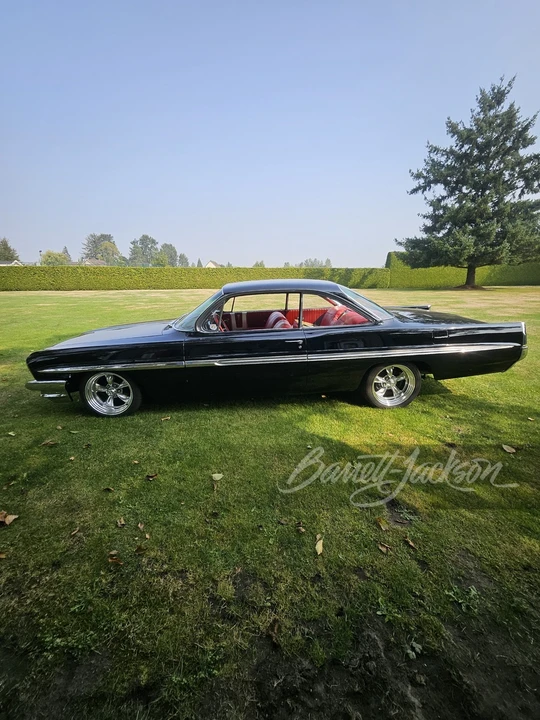 1961 Pontiac Parisienne - Image 6 of 9