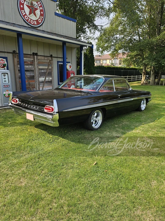 1961 Pontiac Parisienne - Image 2 of 9