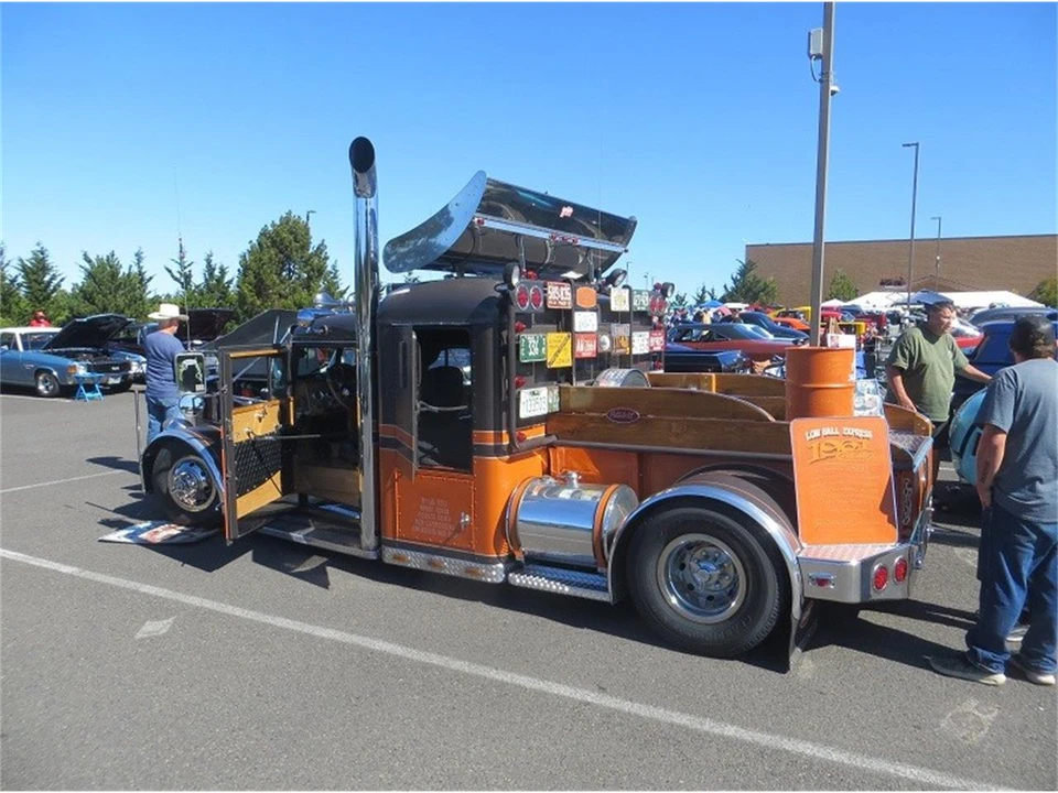1961 Peterbilt - Image 10 of 25