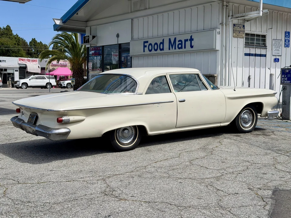 1961 Plymouth Savoy - Image 12 of 31