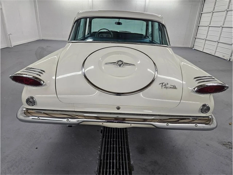 1961 Plymouth Valiant - Image 3 of 31