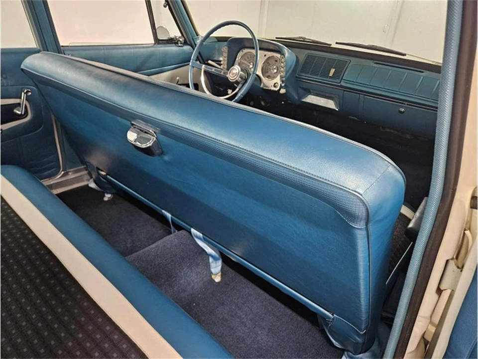 1961 Plymouth Valiant - Image 25 of 31