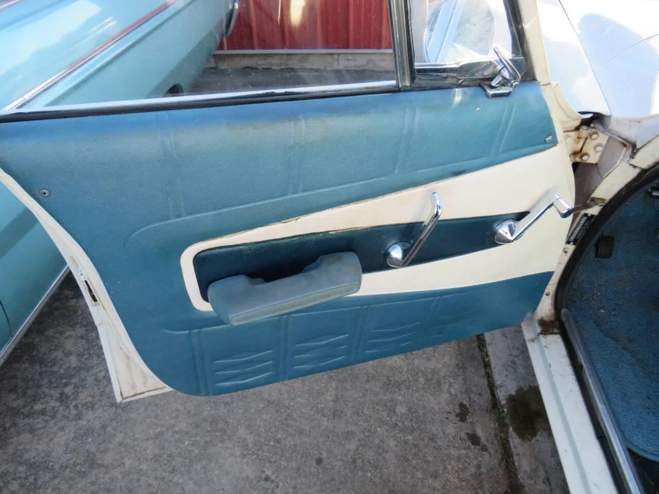 1961 Plymouth Valiant - Image 23 of 30