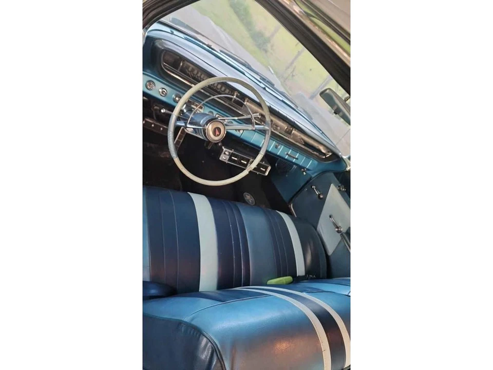 1961 Pontiac Bonneville 2nd Gen - Image 7 of 27
