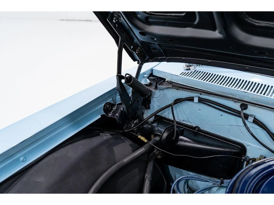 1961 Pontiac Bonneville 2nd Gen - Image 21 of 31