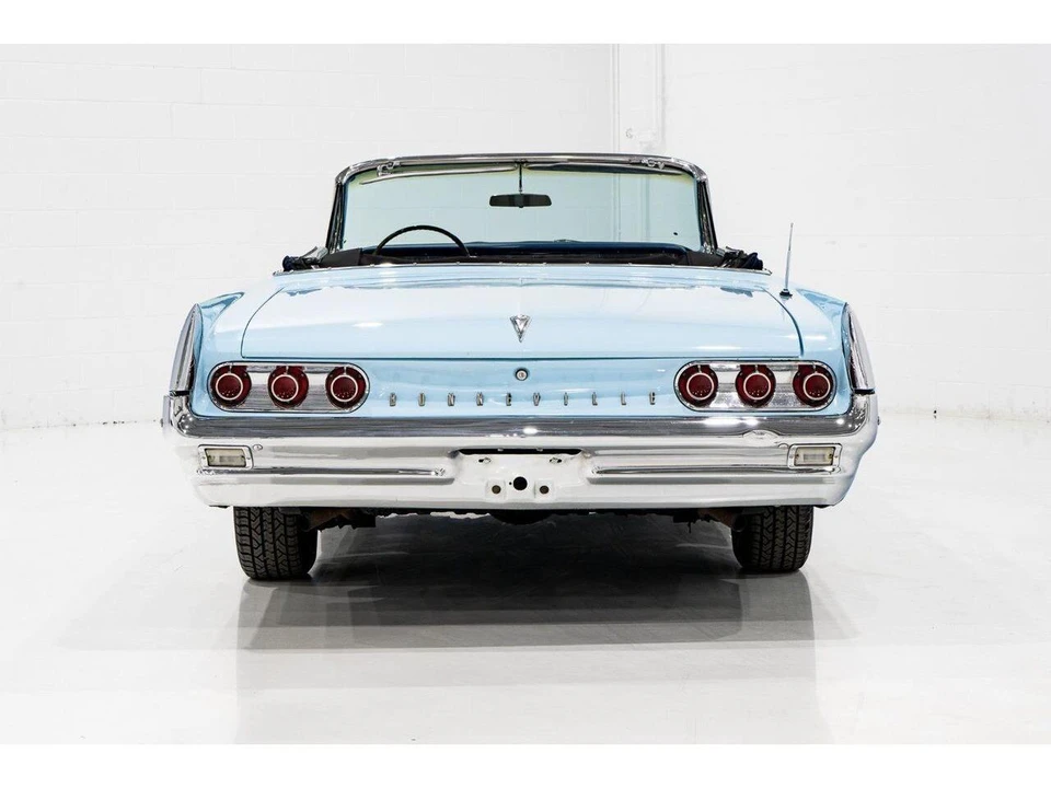 1961 Pontiac Bonneville 2nd Gen - Image 2 of 31
