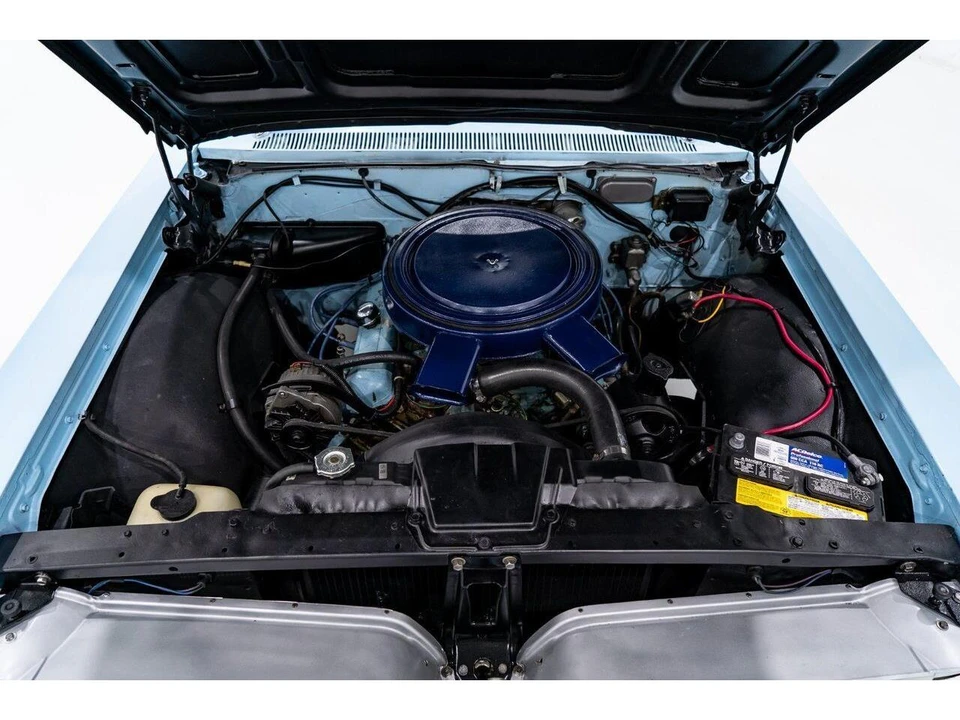 1961 Pontiac Bonneville 2nd Gen - Image 15 of 31