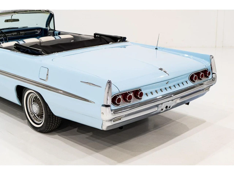 1961 Pontiac Bonneville 2nd Gen - Image 27 of 31