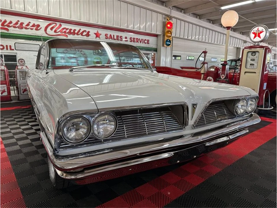 1961 Pontiac Bonneville 2nd Gen - Image 6 of 31