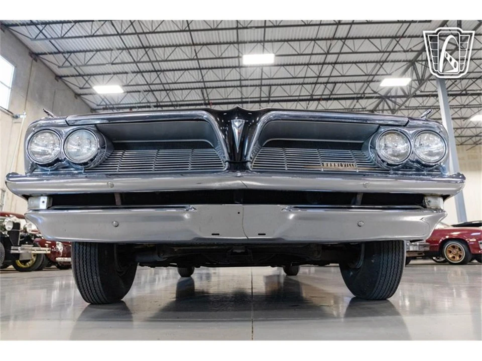 1961 Pontiac Bonneville 2nd Gen - Image 17 of 31
