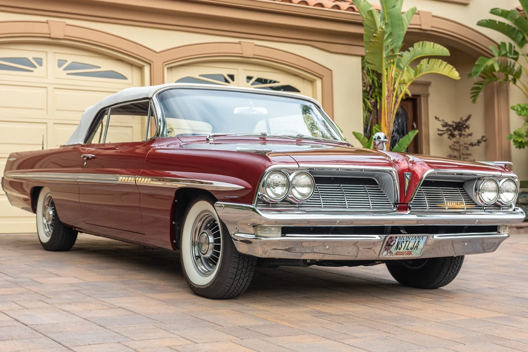 1961 Pontiac Bonneville 2nd Gen - Image 7 of 31