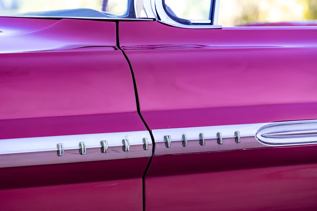1961 Pontiac Bonneville 2nd Gen - Image 29 of 31