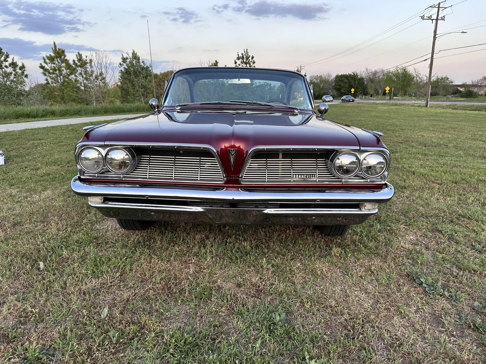 1961 Pontiac Bonneville 2nd Gen - Image 2 of 31