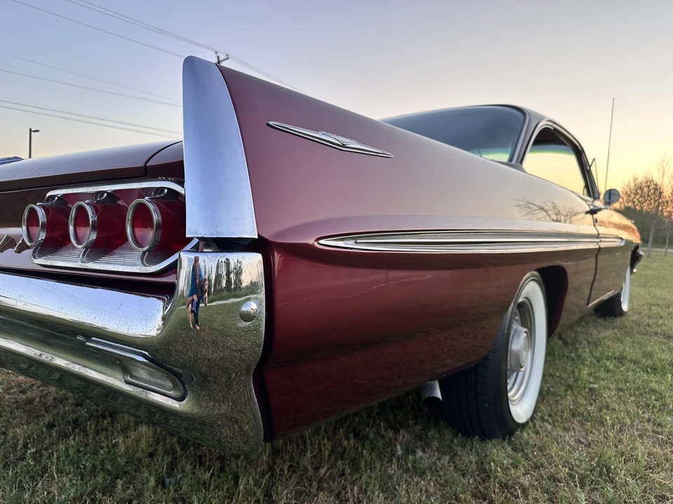 1961 Pontiac Bonneville 2nd Gen - Image 20 of 31