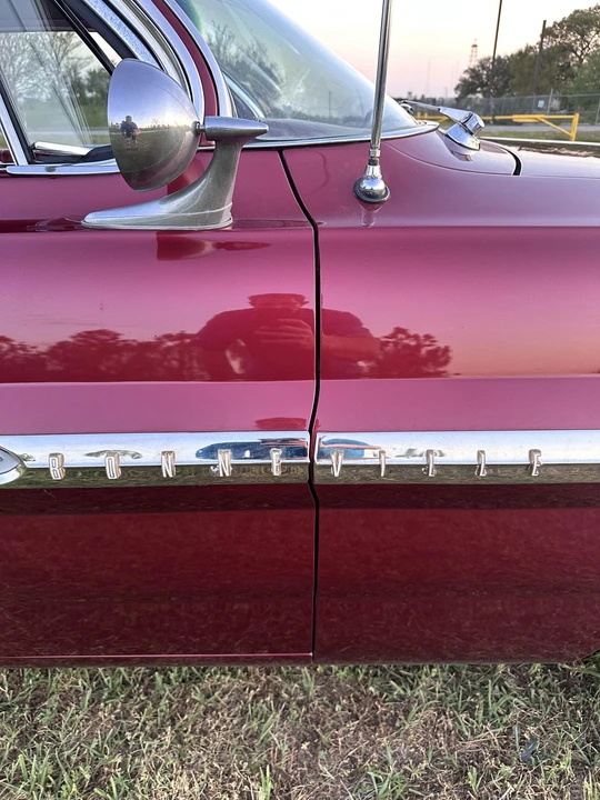 1961 Pontiac Bonneville 2nd Gen - Image 30 of 31