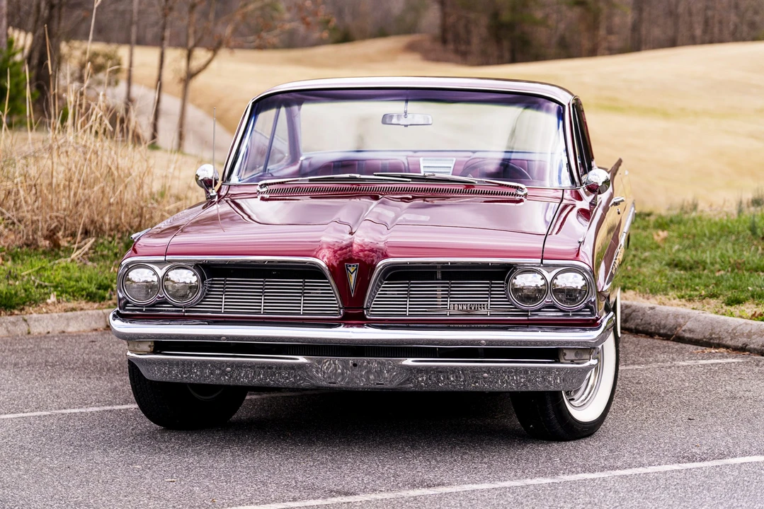 1961 Pontiac Bonneville 2nd Gen - Image 3 of 31