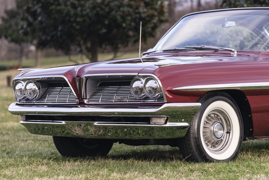 1961 Pontiac Bonneville 2nd Gen - Image 9 of 31