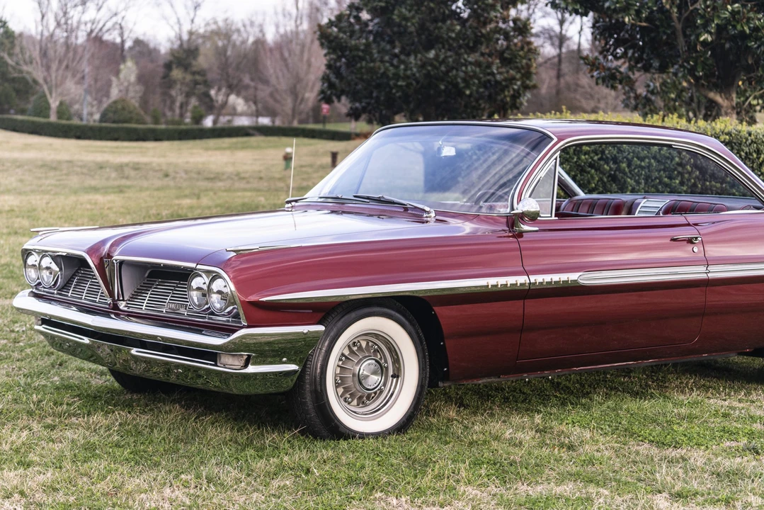 1961 Pontiac Bonneville 2nd Gen - Image 8 of 31