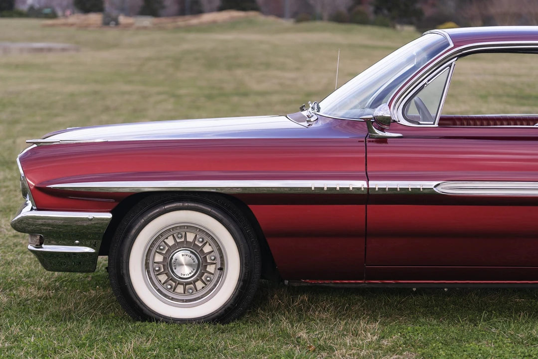 1961 Pontiac Bonneville 2nd Gen - Image 7 of 31