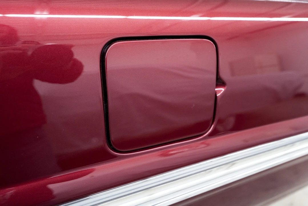 1961 Pontiac Bonneville 2nd Gen - Image 30 of 31