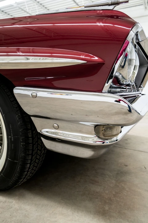 1961 Pontiac Bonneville 2nd Gen - Image 17 of 31