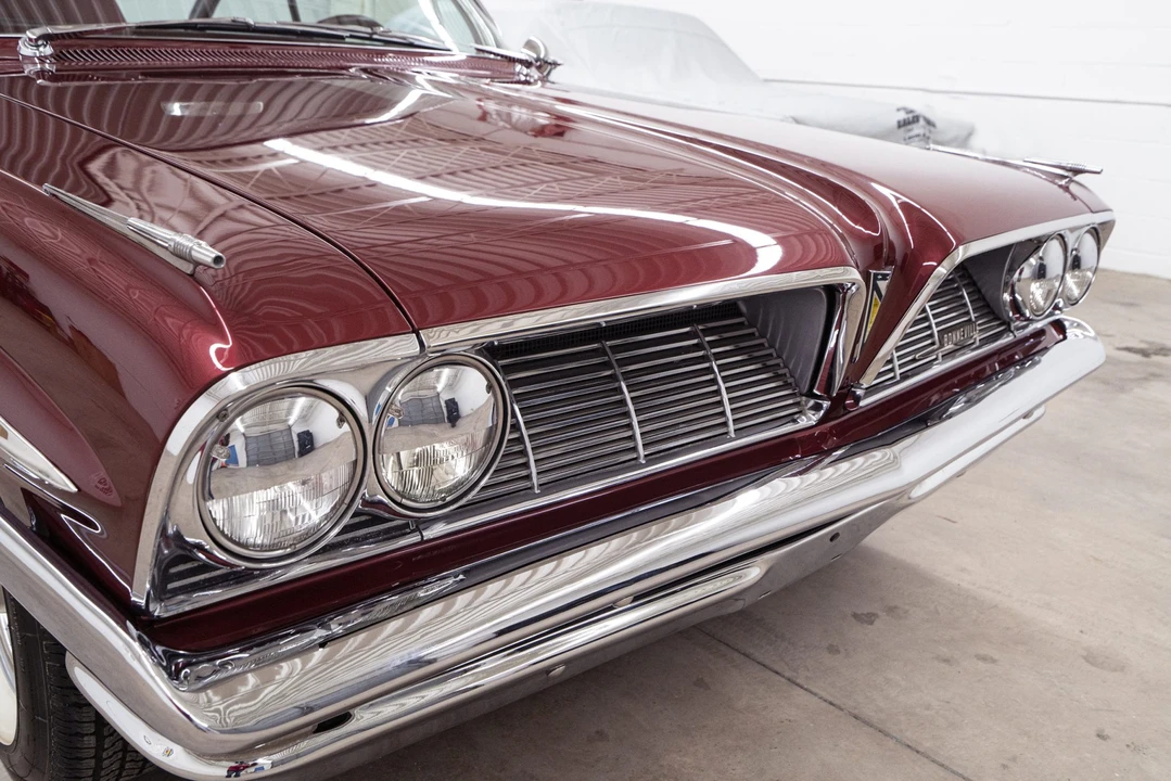 1961 Pontiac Bonneville 2nd Gen - Image 13 of 31