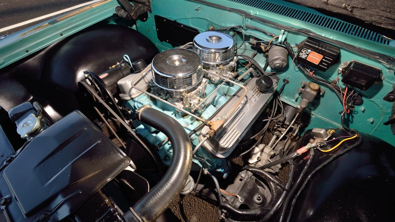1961 Pontiac Catalina 3rd Gen - Image 6 of 31