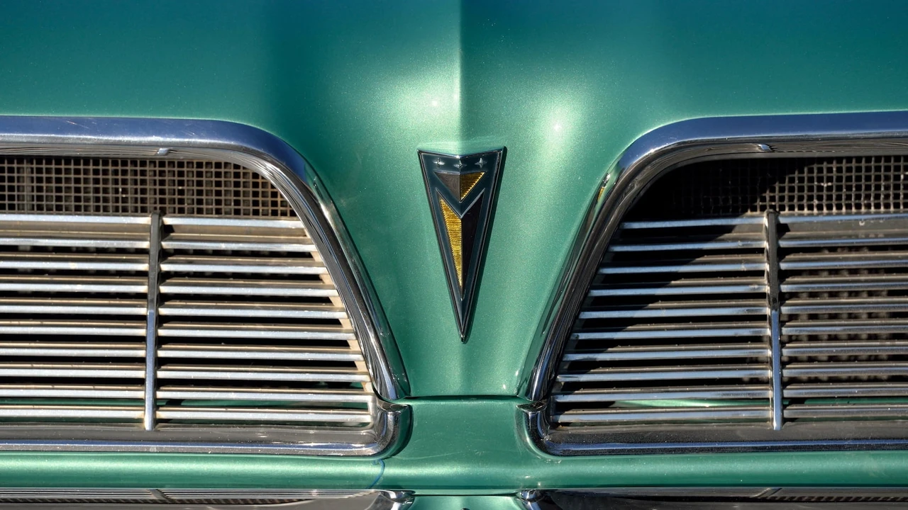 1961 Pontiac Catalina 3rd Gen - Image 10 of 31