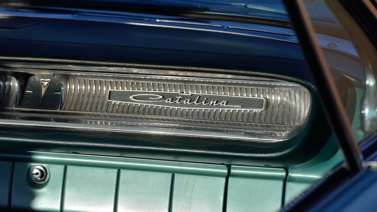 1961 Pontiac Catalina 3rd Gen - Image 11 of 31