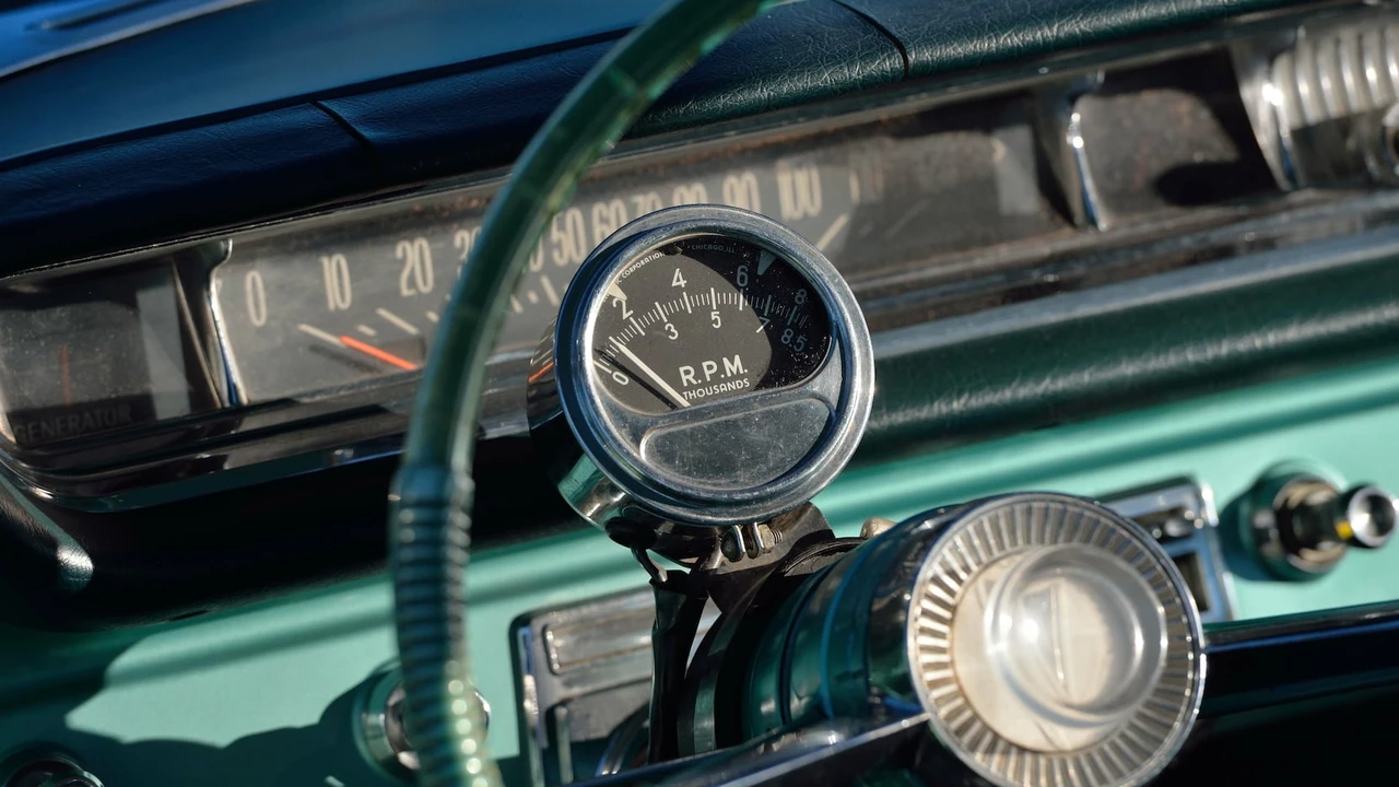 1961 Pontiac Catalina 3rd Gen - Image 18 of 31