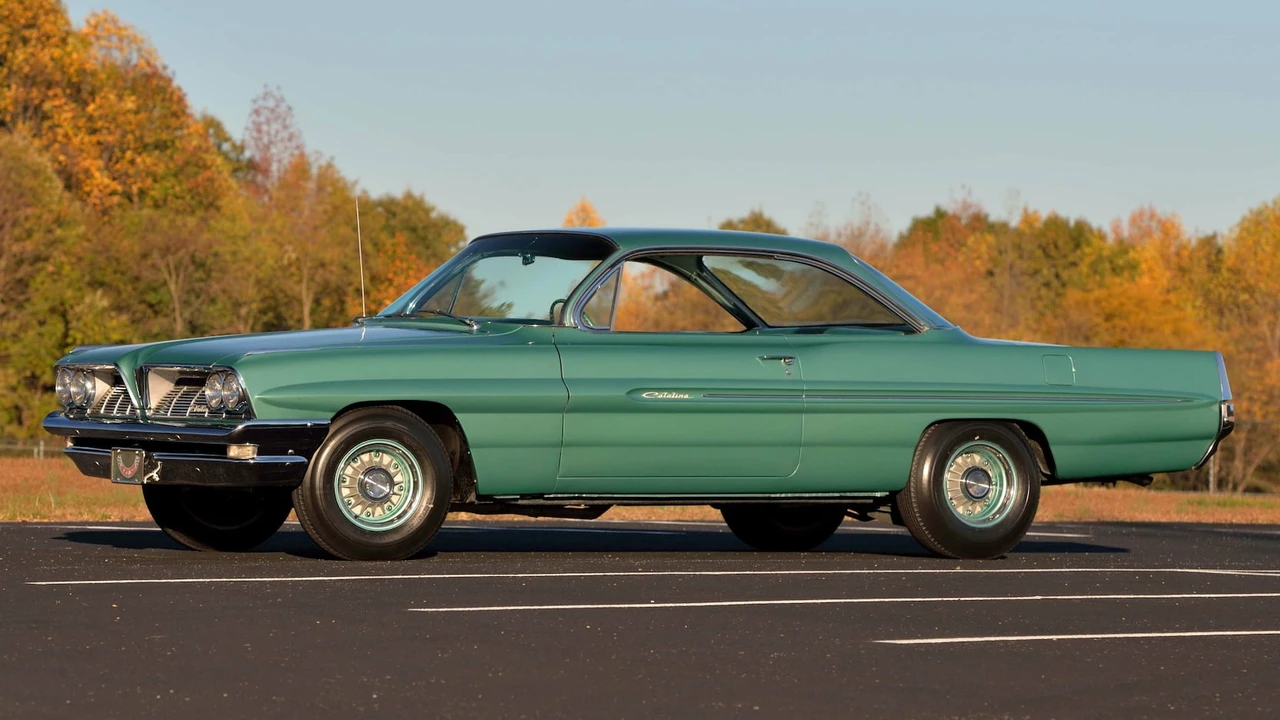 1961 Pontiac Catalina 3rd Gen - Image 21 of 31