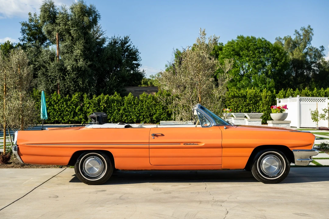 1961 Pontiac Catalina 3rd Gen - Image 8 of 31