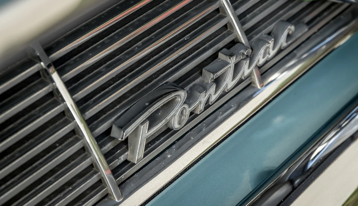 1961 Pontiac Catalina 3rd Gen - Image 20 of 31