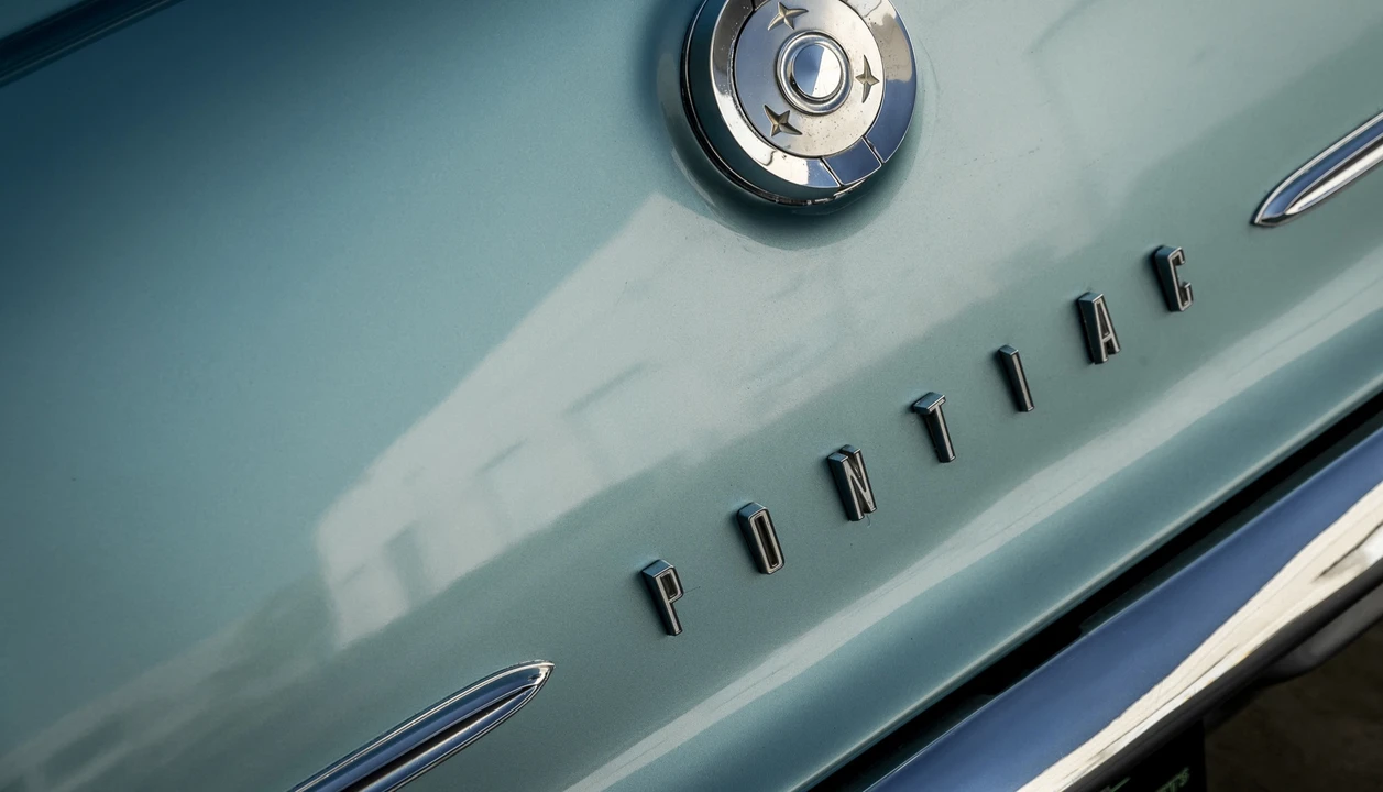 1961 Pontiac Catalina 3rd Gen - Image 26 of 31