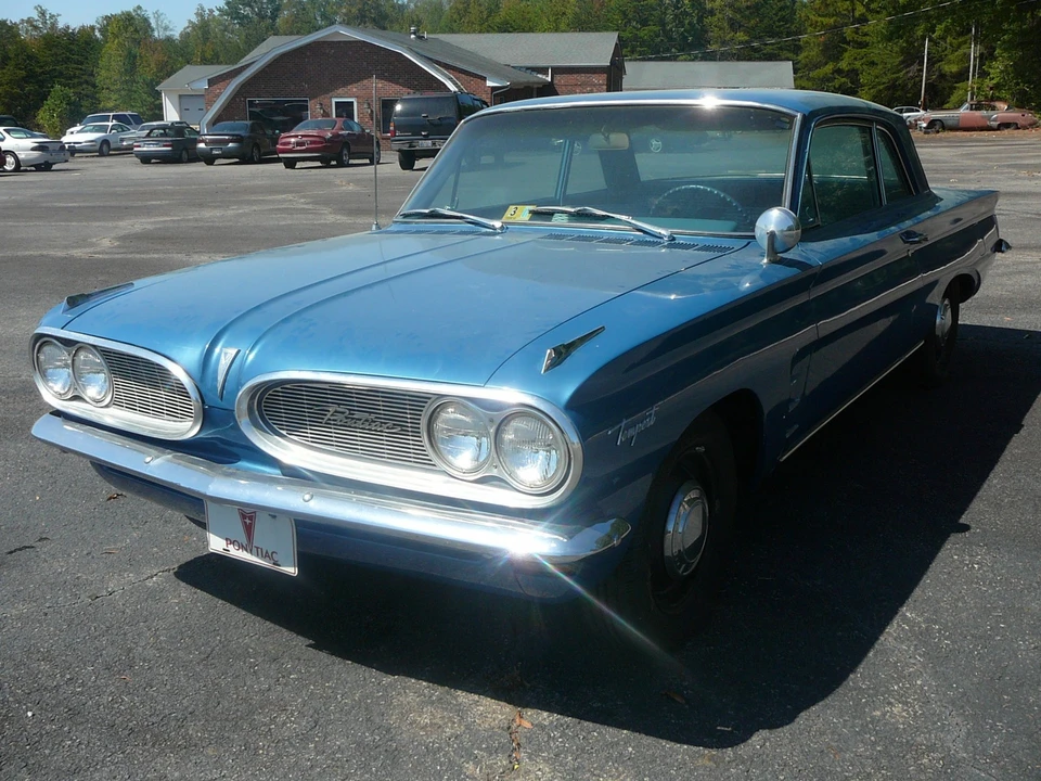1961 Pontiac Tempest - Image 4 of 21