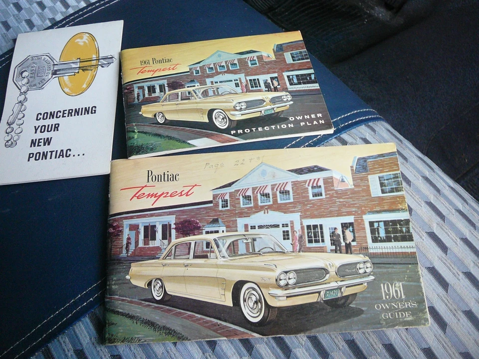 1961 Pontiac Tempest - Image 18 of 21