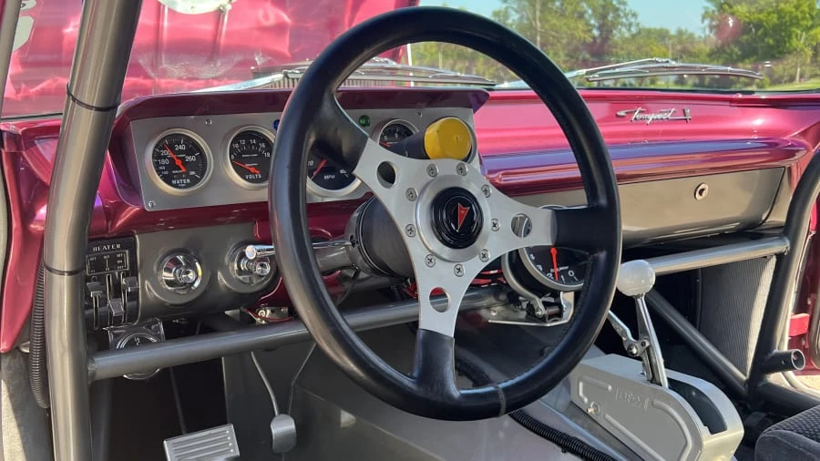 1961 Pontiac Tempest - Image 7 of 31