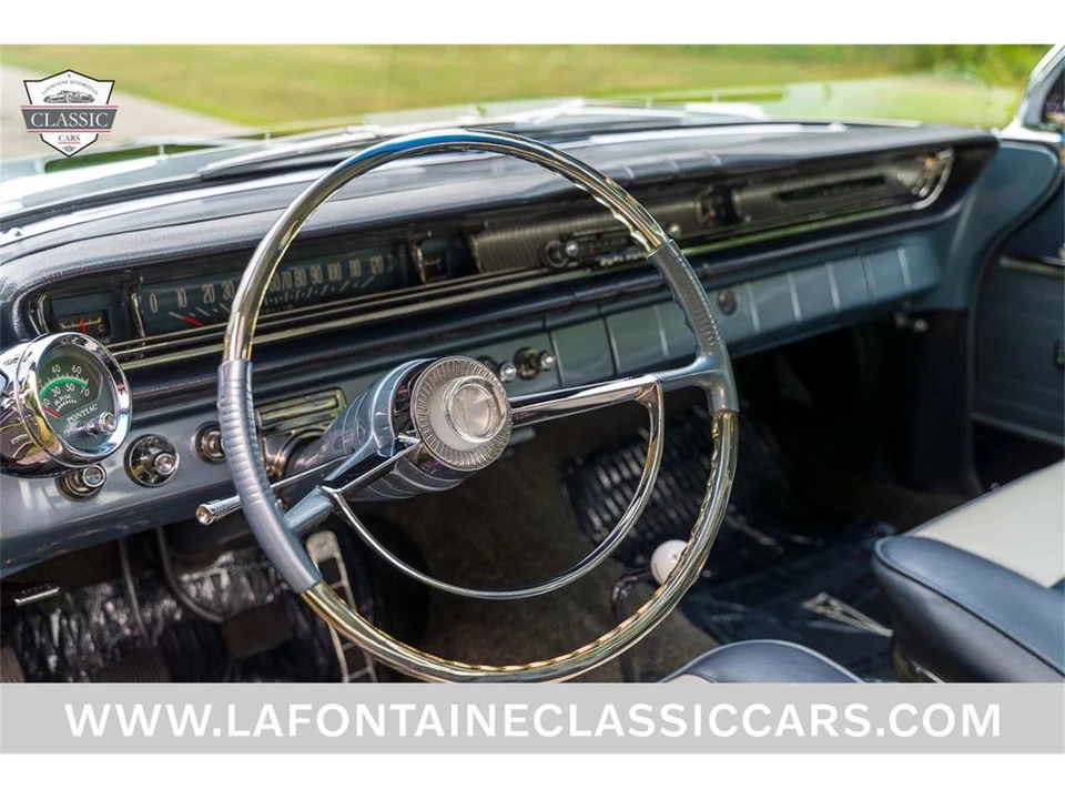 1961 Pontiac - Image 16 of 31