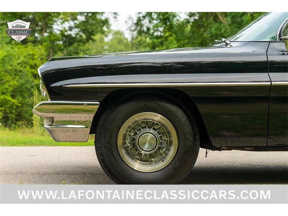 1961 Pontiac - Image 27 of 31