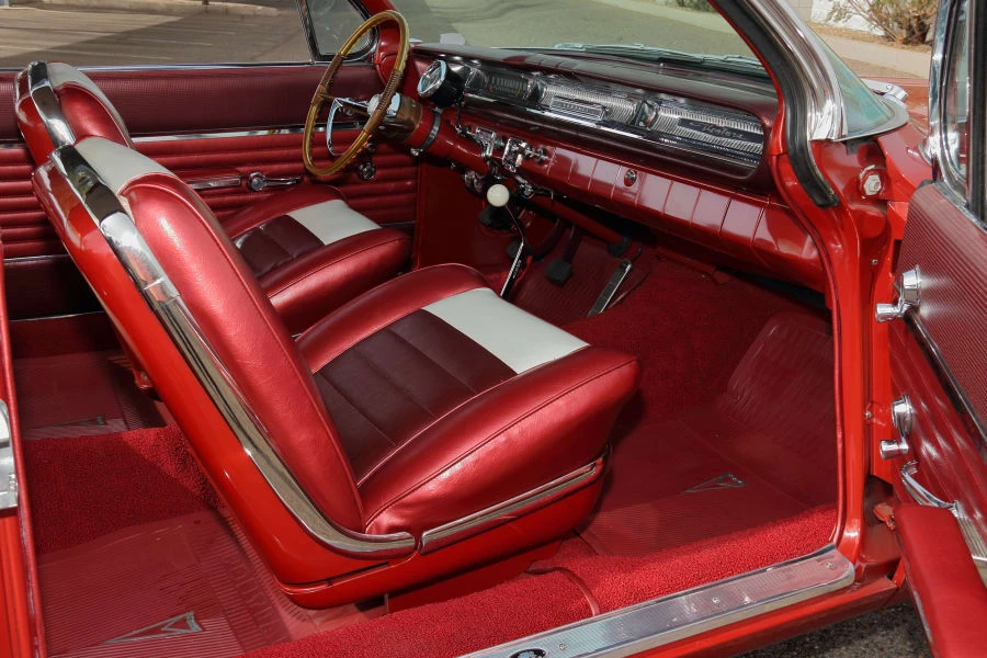 1961 Pontiac Catalina 3rd Gen - Image 26 of 31