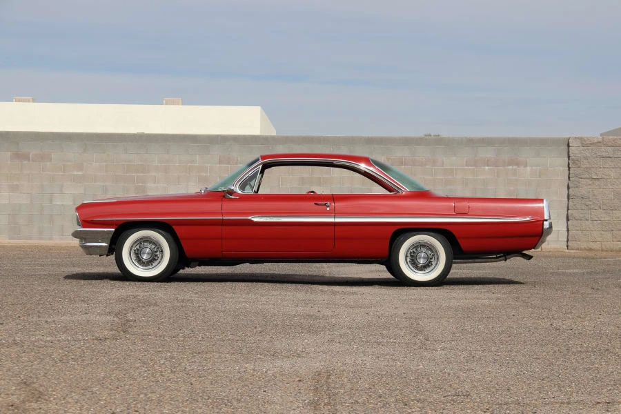 1961 Pontiac Catalina 3rd Gen - Image 2 of 31