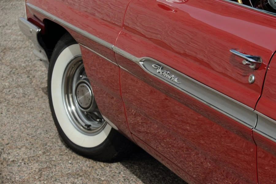1961 Pontiac Catalina 3rd Gen - Image 22 of 31