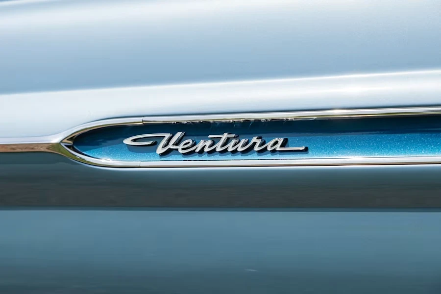1961 Pontiac - Image 14 of 31