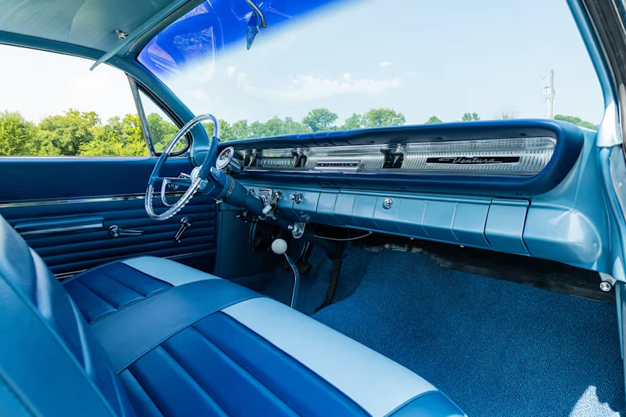 1961 Pontiac - Image 22 of 31