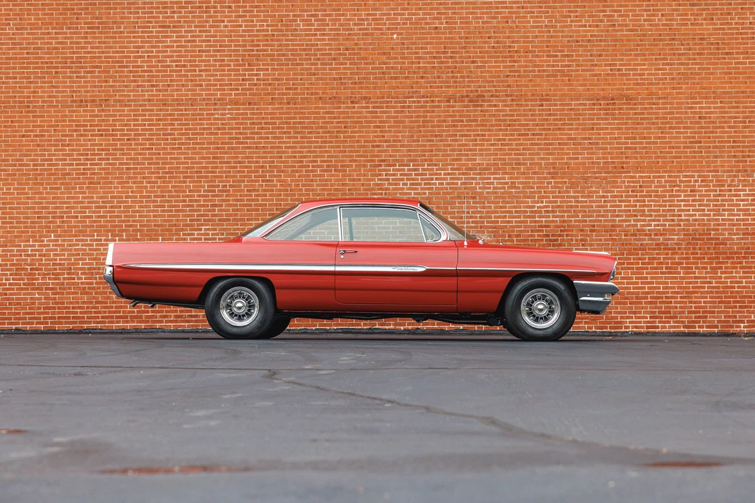1961 Pontiac - Image 12 of 31