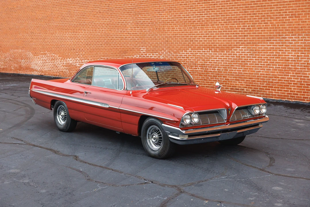1961 Pontiac - Image 14 of 31